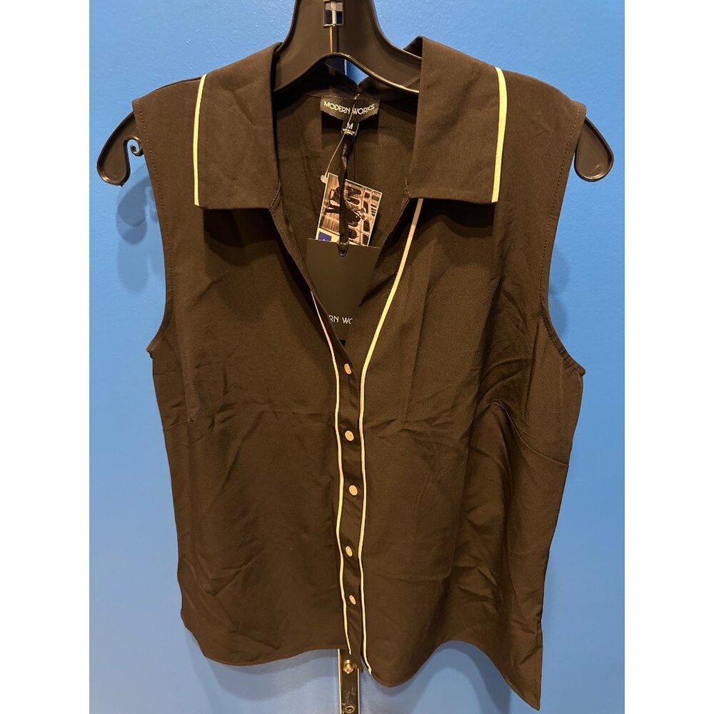 Black Button-Up Sleeveless Blouse With White Piping - Modern Works - M